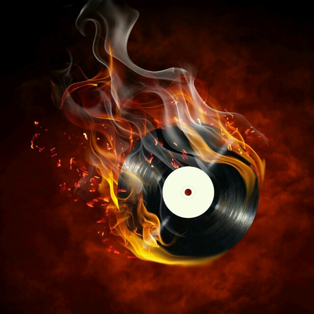 ★╮【哇三秒】村长曰:不火请你吃烧烤,咋的吧