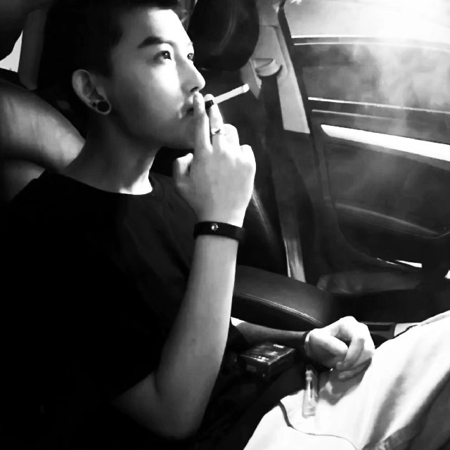 バ里欧莱雅 - 男不听七友,女不听钟无艳。收藏