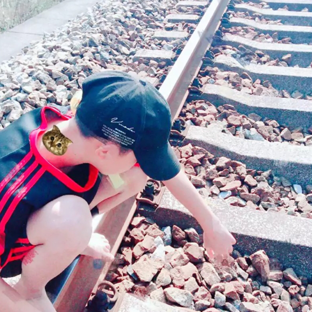 y2002_ 小啊强 弹鼓 光年之外伴奏〖超好听〗收