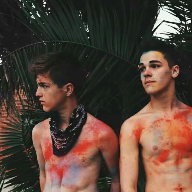 【8D环绕音乐 戴上耳机】自古英雄百座坟 怕死