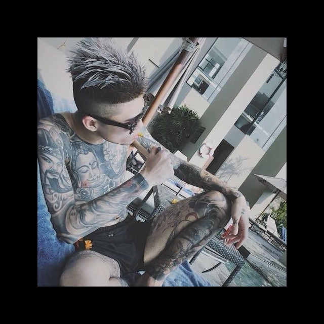 ゛ 穷小子. 【硬曲】 社会王加特林