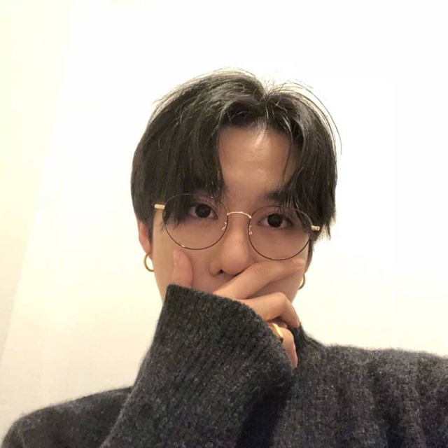 猫[燃系英文]听最嗨的歌,开最快的车,住最好的医